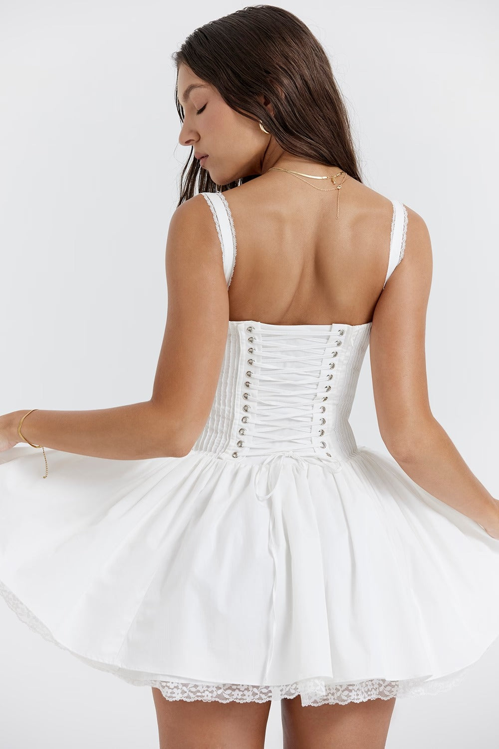 Pietra White